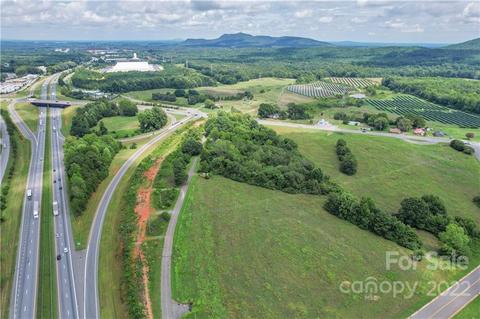 102 Quality Ln, Kings Mountain, NC 28086