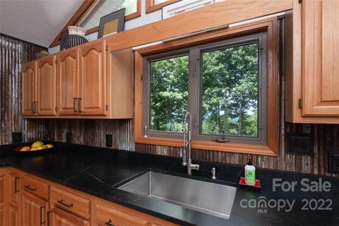 888 Crestview Dr, Brevard, NC 28712 photo 15