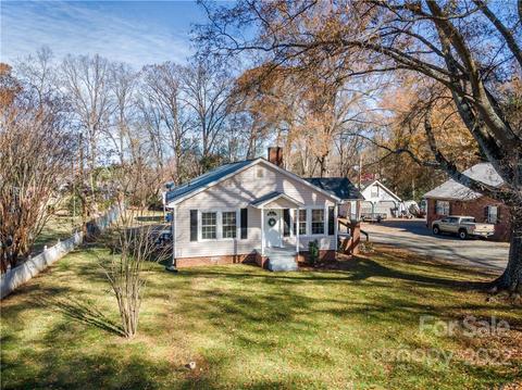 21019 Pine St, Cornelius, NC 28031 photo 3