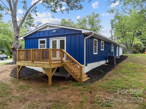 435 Thermal View Rd, Tryon, NC 28782 photo 2