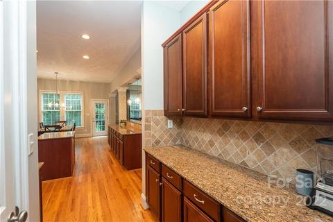110 Mills Ln, Fort Mill, SC 29708 photo 9