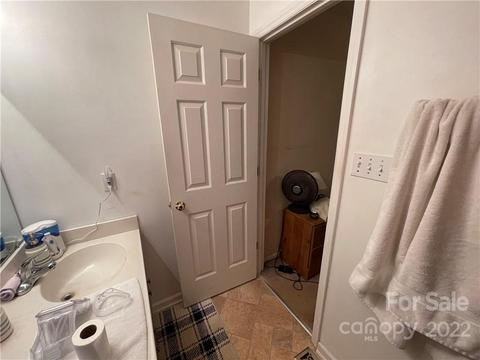 1374 Pear Dr, Conover, NC 28613 photo 16