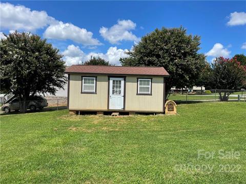 1374 Pear Dr, Conover, NC 28613 photo 26