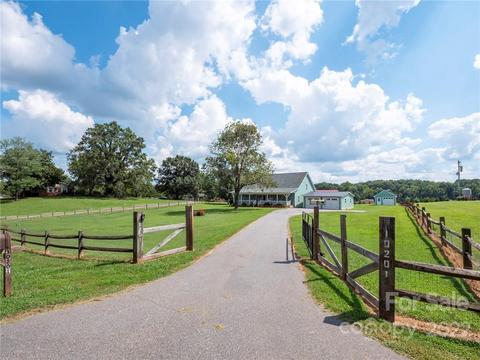 10201 Archer Rd, Davidson, NC 28036 photo 2