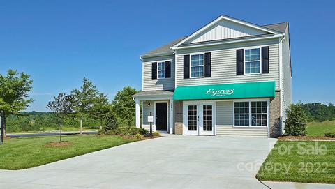 205 Final Stretch Ln, Clover, SC 29710 photo 4