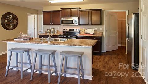 205 Final Stretch Ln, Clover, SC 29710 photo 11