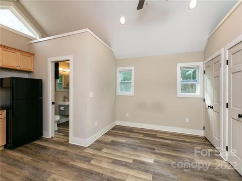 175 Duckworth Ave, Brevard, NC 28712 photo 3