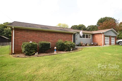 907 15th St, Conover, NC 28613 photo 3