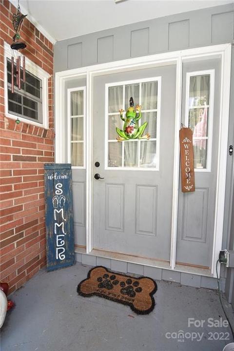 907 15th St, Conover, NC 28613 photo 5