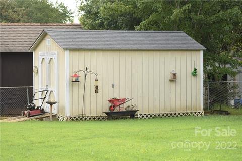 907 15th St, Conover, NC 28613 photo 38