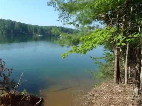 27 W Point 121 Dr #121, Nebo, NC 28761
