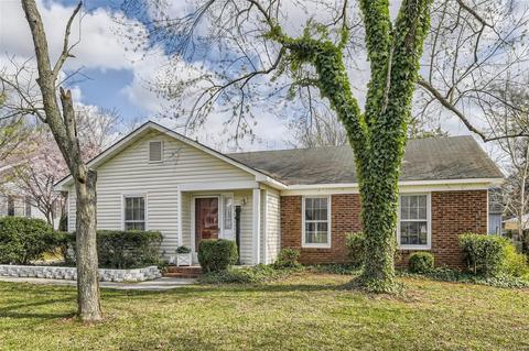 6542 Old Meadow Rd, Charlotte, NC 28227