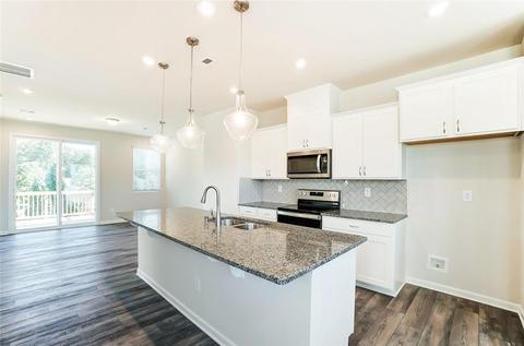 1142 Keydet 18 Dr #18, Charlotte, NC 28216