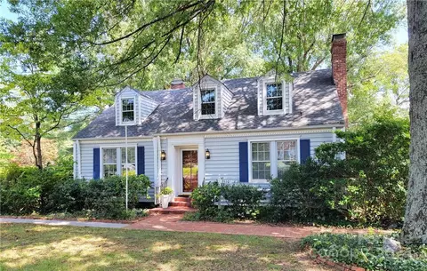 3110 N Center St, Hickory, NC 28601