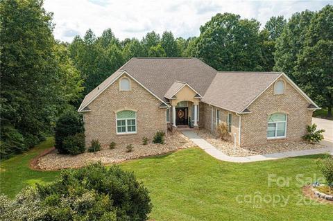351 Chesterfield Dr, Taylorsville, NC 28681