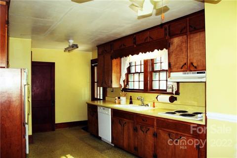 1376 Newfound Rd, Canton, NC 28716 photo 8