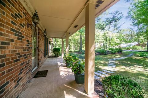 5585 Castle Rd, Concord, NC 28027 photo 3