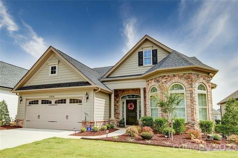 17536 Langston Dr, Charlotte, NC 28278 photo 2