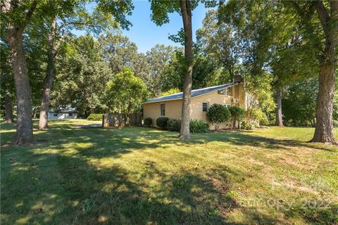 708 W Main St, Locust, NC 28097 photo 2