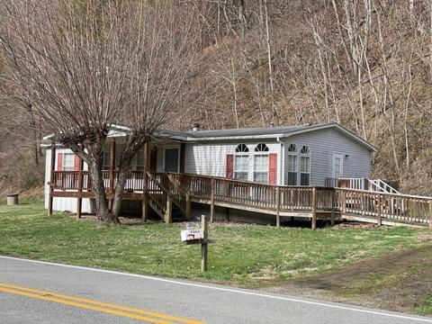 7573 226 Hwy, Bakersville, NC 28705