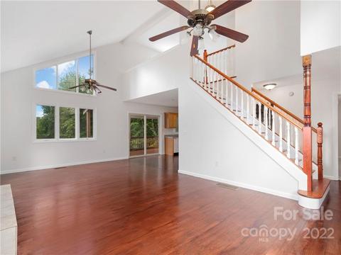 14 Hidden Rd, Clyde, NC 28721 photo 6
