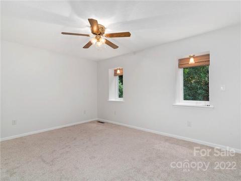 14 Hidden Rd, Clyde, NC 28721 photo 12