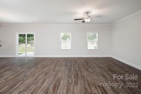 150 Tanner Loop, Troutman, NC 28166 photo 2