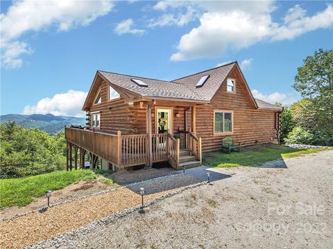 866 Pine Tree Rd, Spruce Pine, NC 28777 photo 1