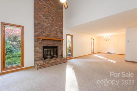35 Spring Ln, Fairview, NC 28730 photo 11