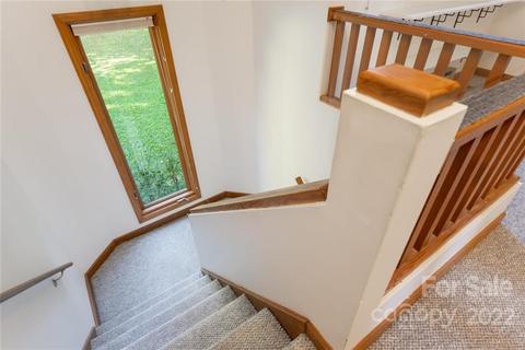 35 Spring Ln, Fairview, NC 28730 photo 39