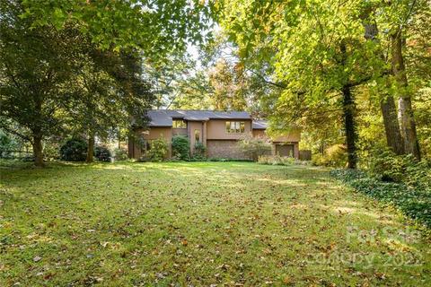 35 Spring Ln, Fairview, NC 28730 photo 4