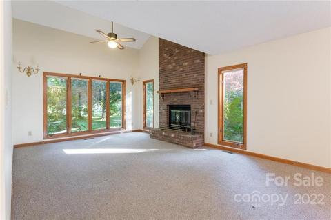 35 Spring Ln, Fairview, NC 28730 photo 9