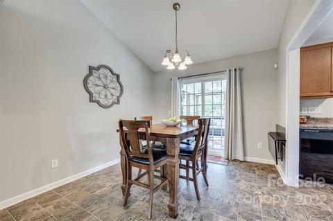547 Pennyfields Ln, Clover, SC 29710 photo 7