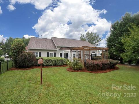 2011 Fairburn Ct, Fort Mill, SC 29708 photo 3