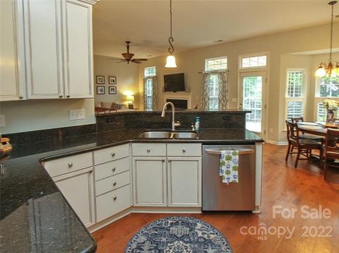 2011 Fairburn Ct, Fort Mill, SC 29708 photo 22
