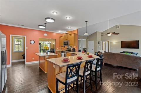 280 Hunter Ridge Dr, Marshall, NC 28753 photo 21