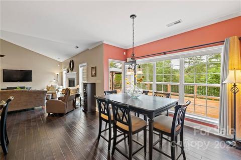 280 Hunter Ridge Dr, Marshall, NC 28753 photo 17