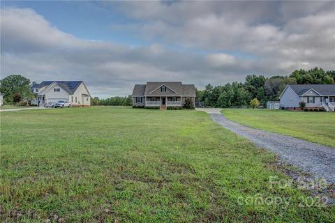 568 E Old Limestone Rd, York, SC 29745 photo 4