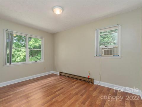 243 Camelot Dr, Clyde, NC 28721 photo 12
