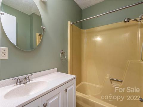 243 Camelot Dr, Clyde, NC 28721 photo 13