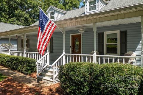 3933 3945 Shakespeare Dr, Hickory, NC 28601 photo 33