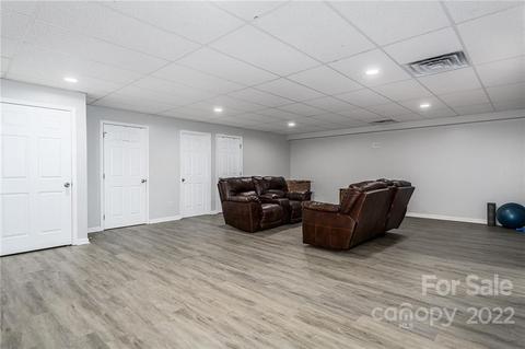 3933 3945 Shakespeare Dr, Hickory, NC 28601 photo 24
