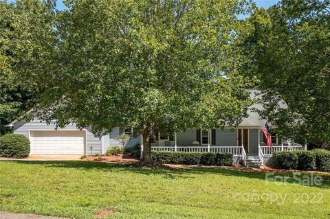 3933 3945 Shakespeare Dr, Hickory, NC 28601 photo 41