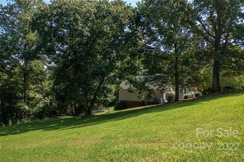 3933 3945 Shakespeare Dr, Hickory, NC 28601 photo 36