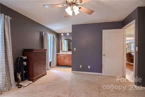 135 E Laurel Ln E, Etowah, NC 28729 photo 28