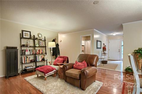 135 E Laurel Ln E, Etowah, NC 28729 photo 21