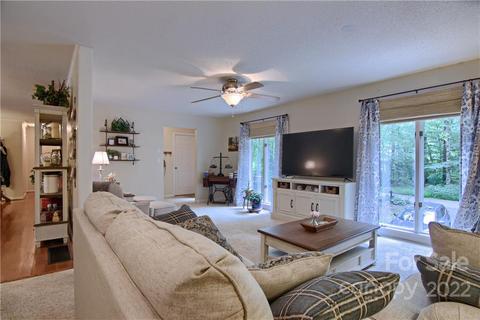 135 E Laurel Ln E, Etowah, NC 28729 photo 12