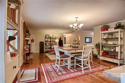 135 E Laurel Ln E, Etowah, NC 28729 photo 17