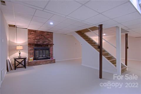 135 E Laurel Ln E, Etowah, NC 28729 photo 42