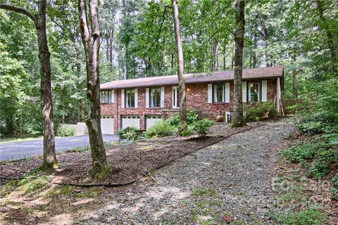 135 E Laurel Ln E, Etowah, NC 28729 photo 5